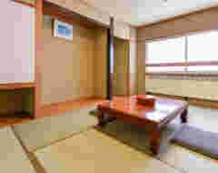 Japanese-style Room with shared bathroom