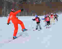 Annie Kids Ski Academy